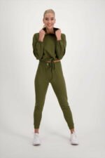 lounge green hoodie_lounge green trousers_Fullbody_jpg_1 (1) Lounge Sweatpants green