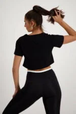 Athleisure Crop T-shirt zwart