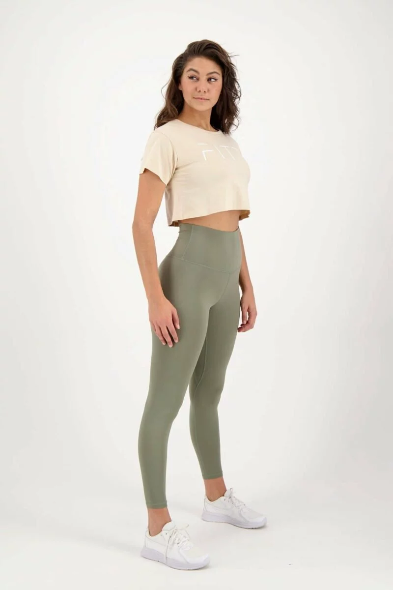 Athleisure Crop T-shirt nude