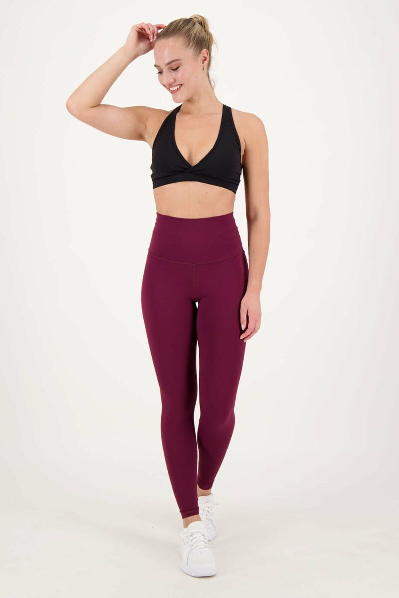 ultimate high waist bordeaux_Fullbody_jpg_3