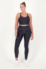 Kontrast schwarz taupe_Fullbody_jpg_4site