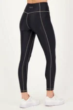 Kontrastnaht schwarzes Oberteil_Kontrastnaht Leggings schwarz_Leggings vorne_jpg_4
