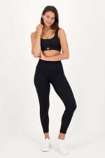 neue Rippe schwarzer BH_Fullbody_jpg_3