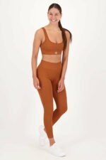 Rippe neu karamell_Fullbody_jpg_16