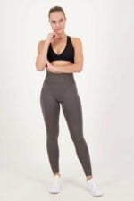 fitt scrunch gris_Fullbody_jpg_2
