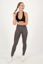 fitt scrunch gris_Fullbody_jpg_3