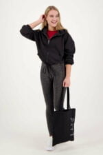 unique zwart melee_Fullbody_jpg_20