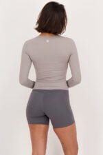 nieuwe top grijs_Voorkant boven_jpg_6