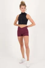 oben schwarzer Reißverschluss_Fullbody_jpg_4