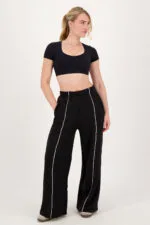 baggy trousers_Fullbody_jpg_1