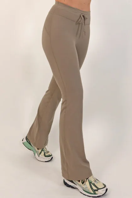 Active Flared Legging Taupe